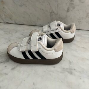 Adidas Kids VL Court Shoe - White Black Velcro Sneakers with Brown Sole